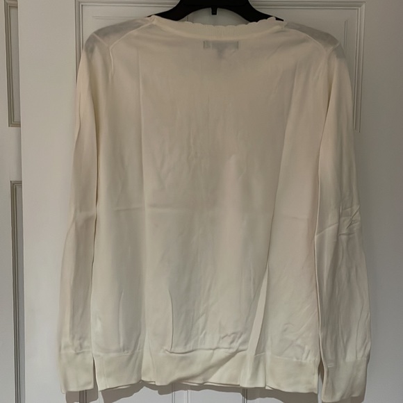 Banana Republic Lightweight white sweater in size large - Picture 3 of 3